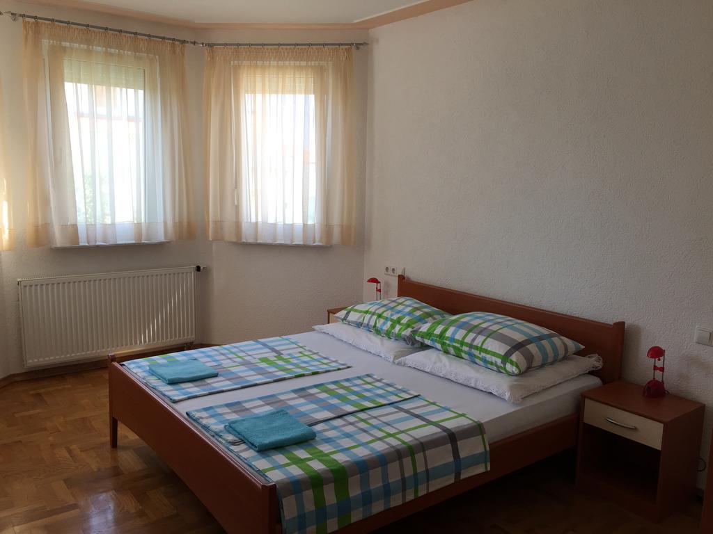 Apartments Dumancic Biograd Na Moru Exterior foto