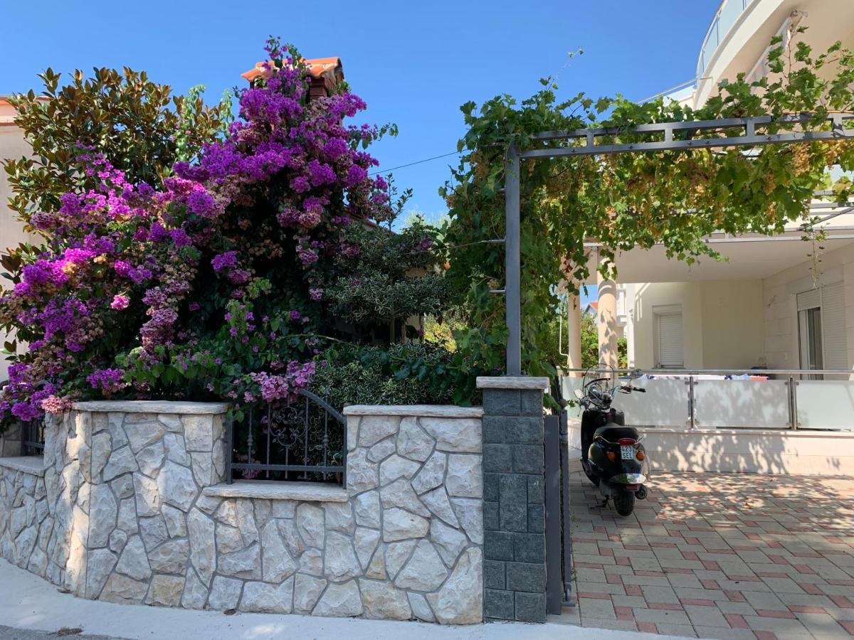 Apartments Dumancic Biograd Na Moru Exterior foto