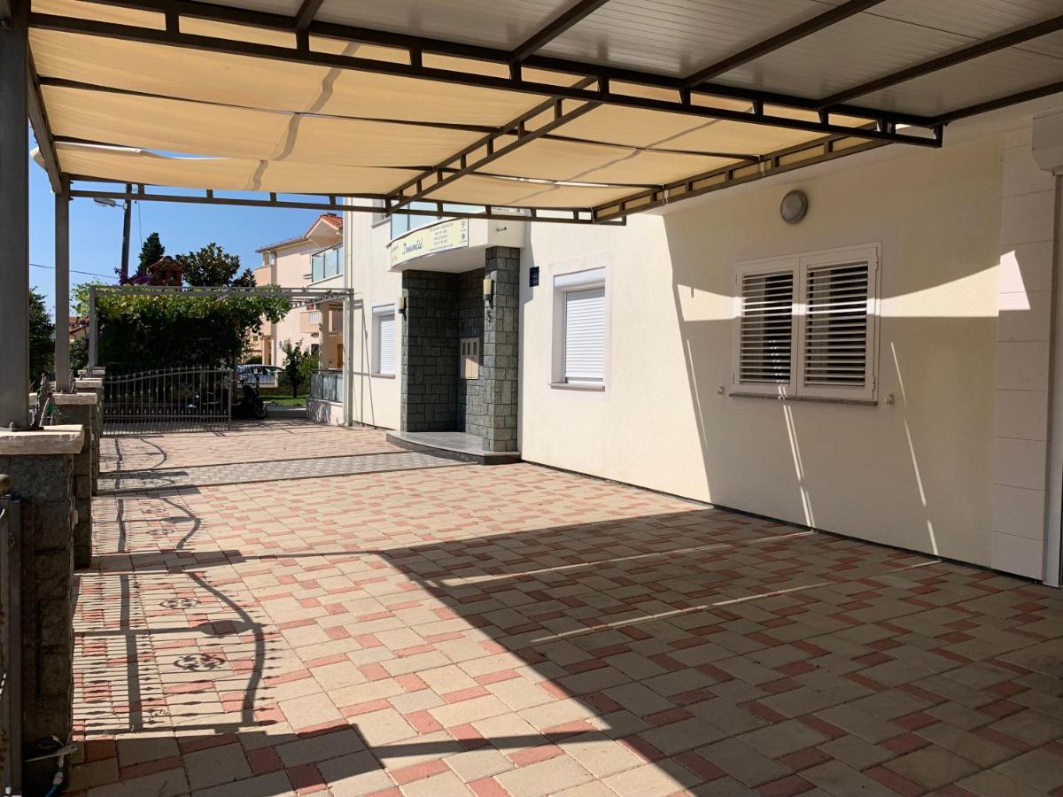 Apartments Dumancic Biograd Na Moru Exterior foto
