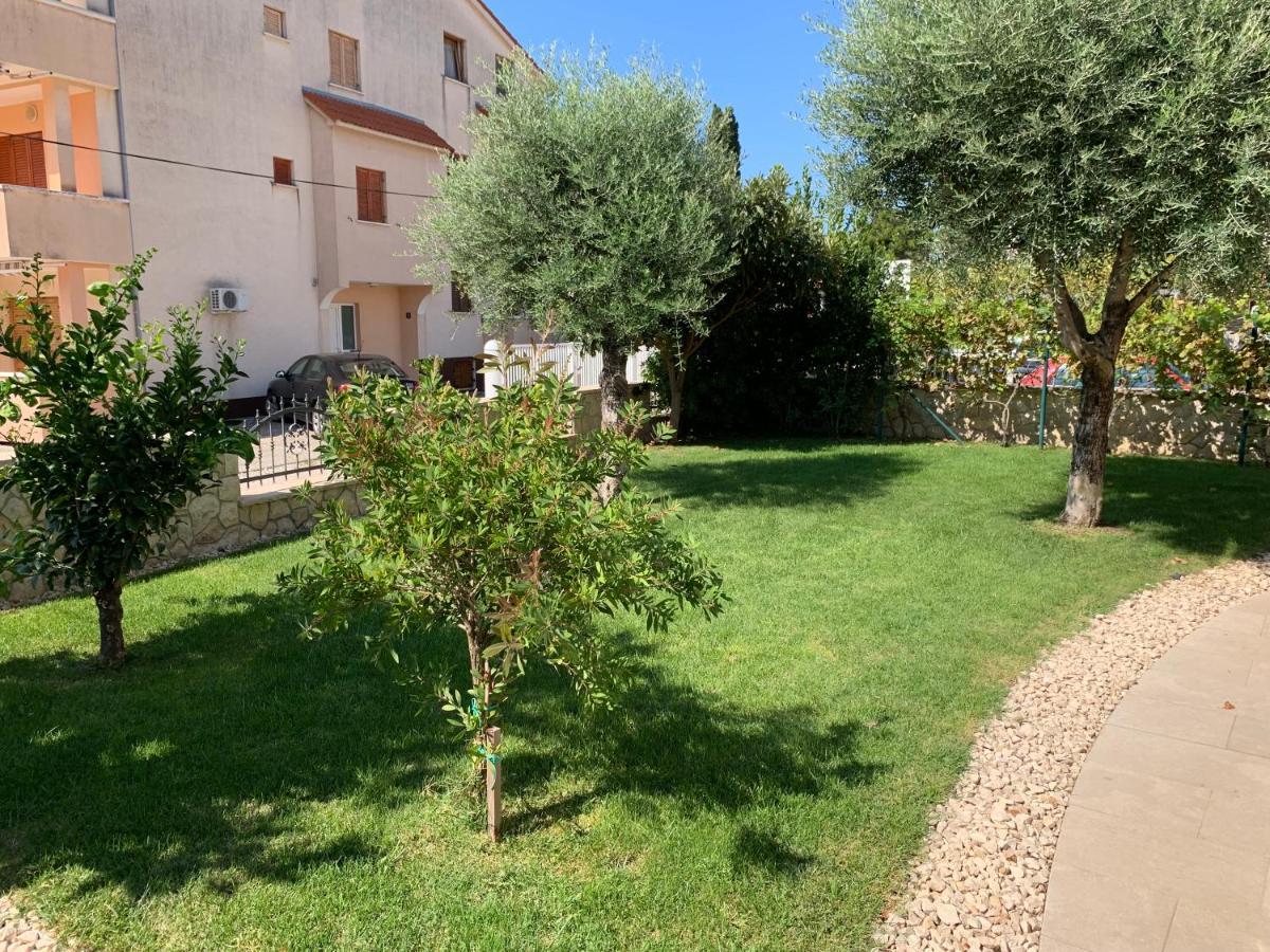 Apartments Dumancic Biograd Na Moru Exterior foto